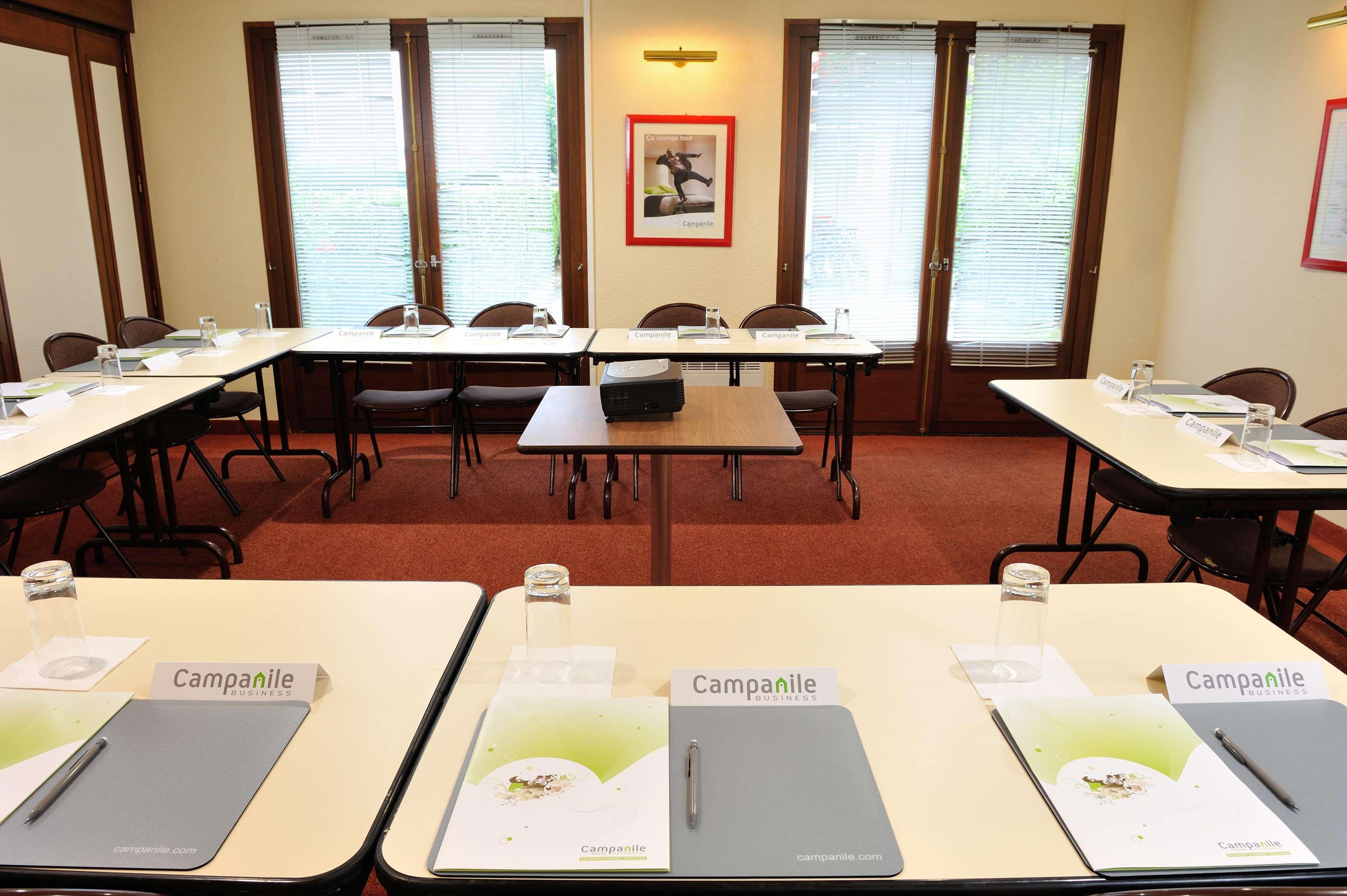 Campanile Hotel 3*
