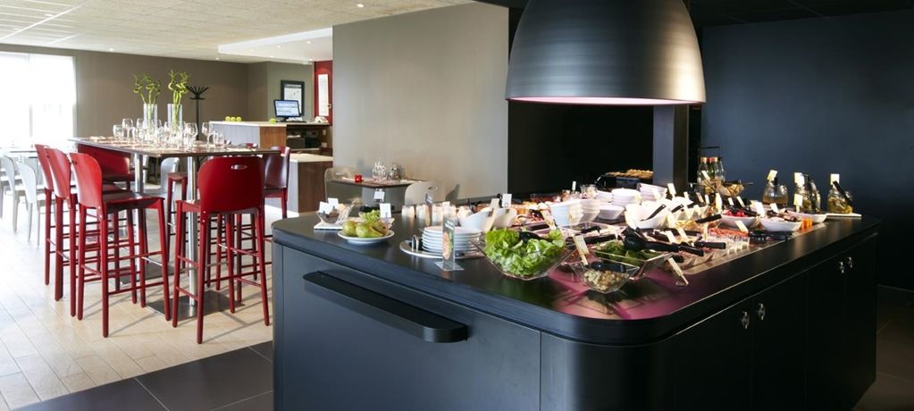 Hotel Restaurant Campanile 3*